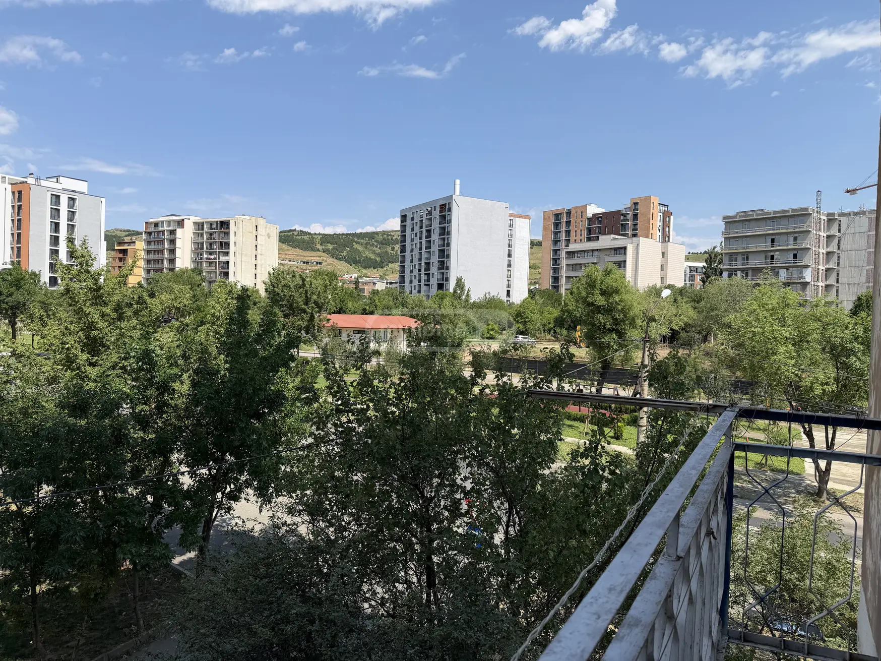 კომერციული — ზუგდიდი — ფოტო 1